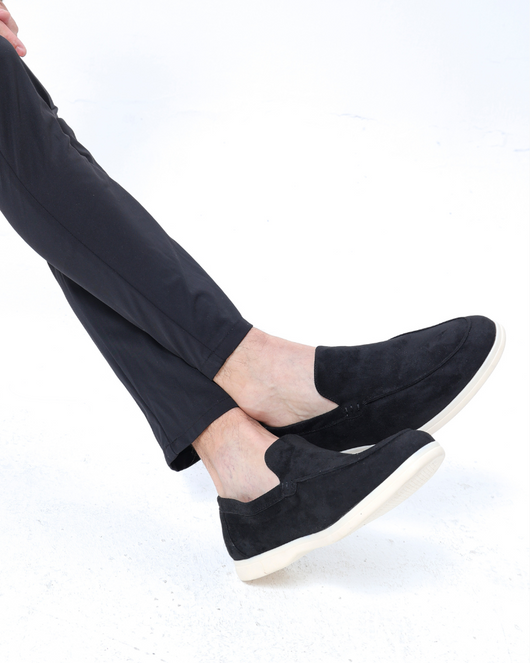 The Avalon Black